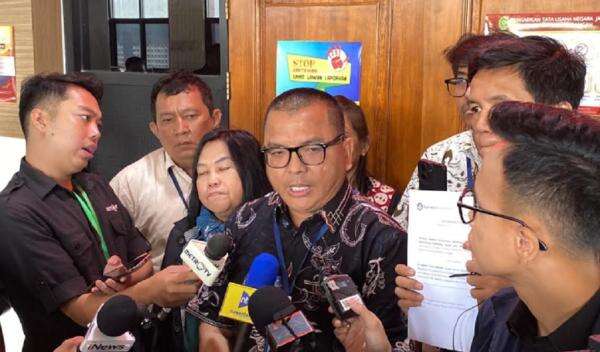 MA Batalkan Suket Ijazah SMA Gibran, Denny Indrayana: Apa Dasar Masih Menjabat Wapres? MA Batalkan Suket Ijazah SMA Gibran, Denny Indrayana: Apa Dasar Masih Menjabat Wapres?