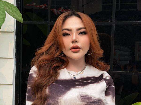 Lisa Mariana Kembali Terseret Dugaan Penipuan, Kali Ini Rugikan Bos Skincare Rp128 Juta! Lisa Mariana Kembali Terseret Dugaan Penipuan, Kali Ini Rugikan Bos Skincare Rp128 Juta!