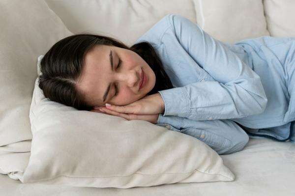 5 Langkah Simpel Cepat Rileks: Dari Pijat Titik Anmian hingga Stop Kopi Sore 5 Langkah Simpel Cepat Rileks: Dari Pijat Titik Anmian hingga Stop Kopi Sore