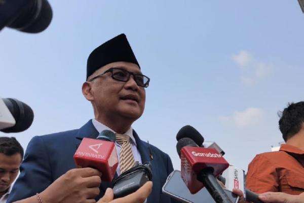 Prabowo Usulkan Komposisi Biaya Haji 52 Banding 48 agar Jemaah Tak Terbebani Prabowo Usulkan Komposisi Biaya Haji 52 Banding 48 agar Jemaah Tak Terbebani
