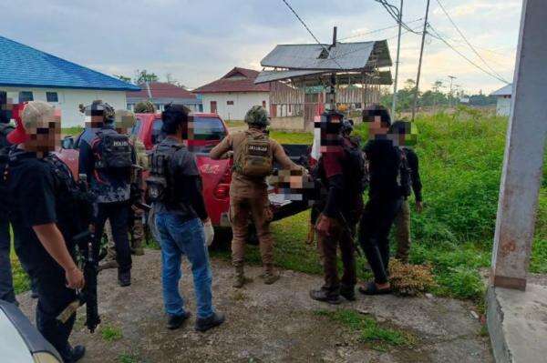 5 Tersangka Pembunuh Bripka Fredy Awes Ternyata Anggota KKB, 2 Orang Tewas 3 DPO 5 Tersangka Pembunuh Bripka Fredy Awes Ternyata Anggota KKB, 2 Orang Tewas 3 DPO