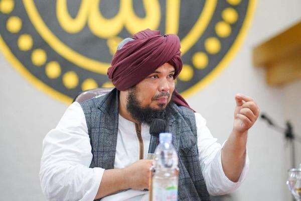 Ustaz Derry Sulaiman Siap Bersaksi di Sidang Richard Lee, Ungkap Curhatan Sang Dokter Ustaz Derry Sulaiman Siap Bersaksi di Sidang Richard Lee, Ungkap Curhatan Sang Dokter