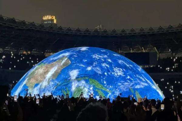 Konser Kanye West di GBK Diserbu Penonton Mancanegara, Adib Hidayat: Jakarta Magnet Wisata Konser Kanye West di GBK Diserbu Penonton Mancanegara, Adib Hidayat: Jakarta Magnet Wisata
