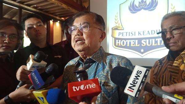 Mantan Wapres Jusuf Kalla Dijadwalkan Bertemu dengan Prabowo Mantan Wapres Jusuf Kalla Dijadwalkan Bertemu dengan Prabowo