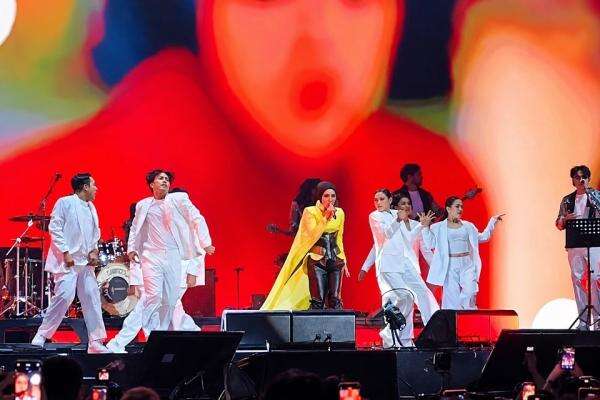 Syahrini Comeback, Tampil Energik di Pestapora 2026 Syahrini Comeback, Tampil Energik di Pestapora 2026