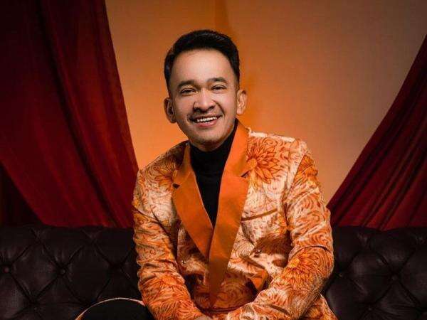 Ruben Onsu Jadi Tersangka, Sidang Hak Asuh Anak Dipastikan Tetap Bergulir di PN Jaksel Ruben Onsu Jadi Tersangka, Sidang Hak Asuh Anak Dipastikan Tetap Bergulir di PN Jaksel