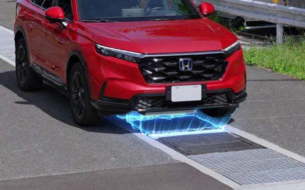 Honda Siap Uji Teknologi Isi Daya Mobil Listrik Sambil Melaju pada 2027 Honda Siap Uji Teknologi Isi Daya Mobil Listrik Sambil Melaju pada 2027