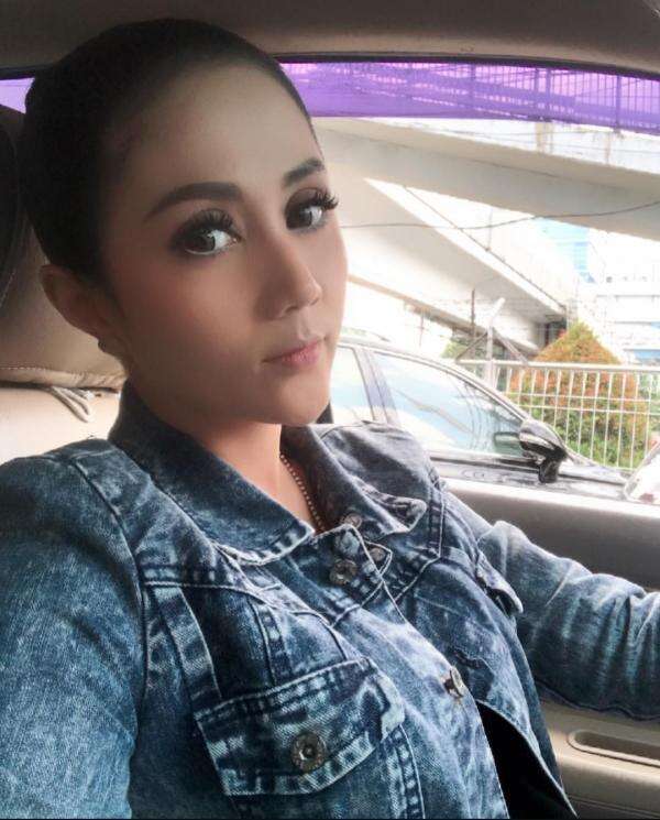 Pedangdut Aida Zaskia Ungkap Mukjizat Bisa Sembuh dari Kanker dan Stroke Pedangdut Aida Zaskia Ungkap Mukjizat Bisa Sembuh dari Kanker dan Stroke