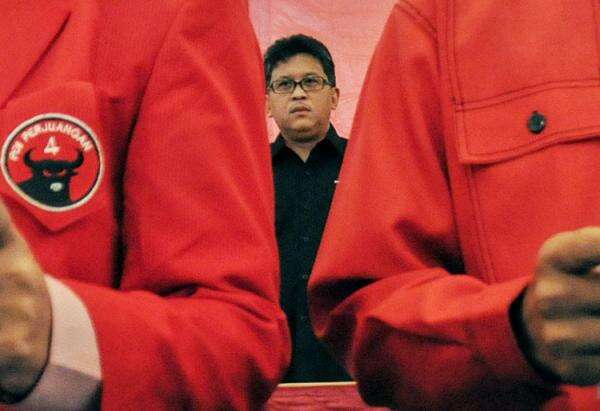Hasto Jadi Tersangka, Dimana Harun Masiku? Hasto Jadi Tersangka, Dimana Harun Masiku?
