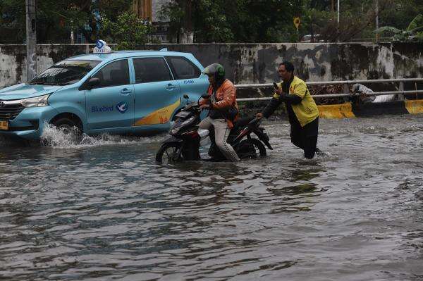 Inilah Penyebab Motor Mati saat Terjang Hujan dan Banjir Inilah Penyebab Motor Mati saat Terjang Hujan dan Banjir