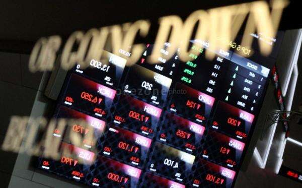 Barisan 10 Top Losers Sepekan, Ada SAFE, SDMU, hingga TRIN Barisan 10 Top Losers Sepekan, Ada SAFE, SDMU, hingga TRIN