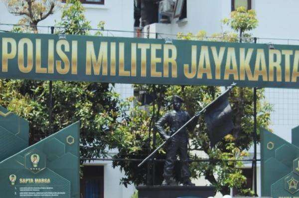 Letkol Arman Ditetapkan Tersangka Buntut Rumah Dinas TNI Jadi Markas Judol Letkol Arman Ditetapkan Tersangka Buntut Rumah Dinas TNI Jadi Markas Judol