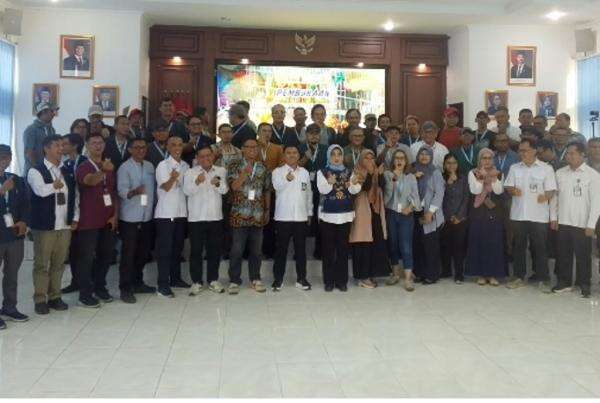 Gandeng Kementan, Agrijurno Latih 135 Jurnalis dan Mantan Jurnalis Bisnis Ayam Petelur Gandeng Kementan, Agrijurno Latih 135 Jurnalis dan Mantan Jurnalis Bisnis Ayam Petelur