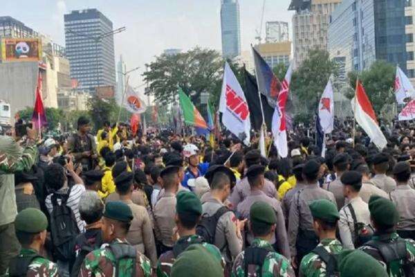 3.761 Personel Dikerahkan Amankan Aksi Unjuk Rasa di 2 Lokasi di Jakarta Hari Ini 3.761 Personel Dikerahkan Amankan Aksi Unjuk Rasa di 2 Lokasi di Jakarta Hari Ini