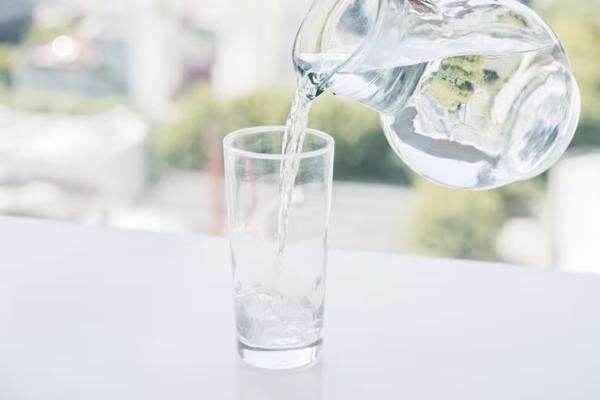 Segini Jumlah Air Putih yang Harus Diminum Sehari agar Tekanan Darah Tetap Normal Segini Jumlah Air Putih yang Harus Diminum Sehari agar Tekanan Darah Tetap Normal