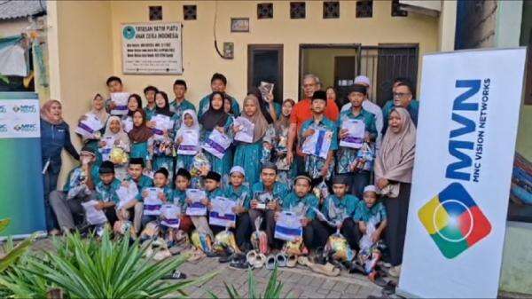MNC Vision Network dan MNC Peduli Salurkan Bantuan di Panti Asuhan Anak Ceria Indonesia MNC Vision Network dan MNC Peduli Salurkan Bantuan di Panti Asuhan Anak Ceria Indonesia