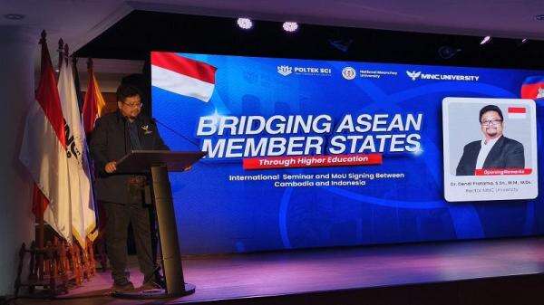 MNC University Inisiasi Konsorsium Perguruan Tinggi ASEAN MNC University Inisiasi Konsorsium Perguruan Tinggi ASEAN