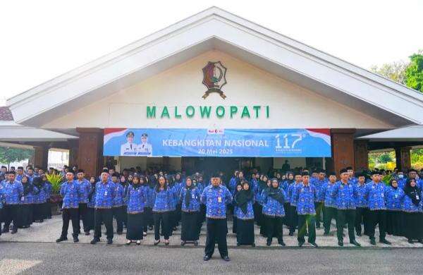 ASN dan PPPK Bojonegoro Wajib Belanja Produk Lokal, TPP Bisa Dipotong jika Tak Patuh ASN dan PPPK Bojonegoro Wajib Belanja Produk Lokal, TPP Bisa Dipotong jika Tak Patuh