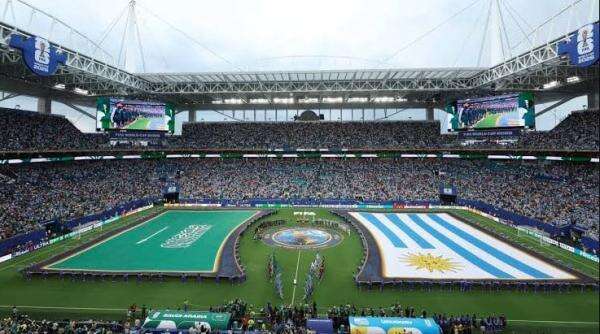 Memuat Kalimat Syahadat, Bendera Arab Saudi Tak Menyentuh Tanah di Piala Dunia 2026 Memuat Kalimat Syahadat, Bendera Arab Saudi Tak Menyentuh Tanah di Piala Dunia 2026