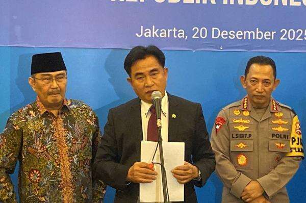 Yusril Pastikan Kericuhan 27 Agustus Diusut, Minta Warga Jangan Terprovokasi Yusril Pastikan Kericuhan 27 Agustus Diusut, Minta Warga Jangan Terprovokasi