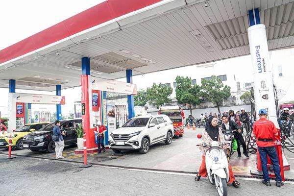 Distribusi BBM di Kota Medan Makin Lancar, Antrean di SPBU Mulai Normal Distribusi BBM di Kota Medan Makin Lancar, Antrean di SPBU Mulai Normal