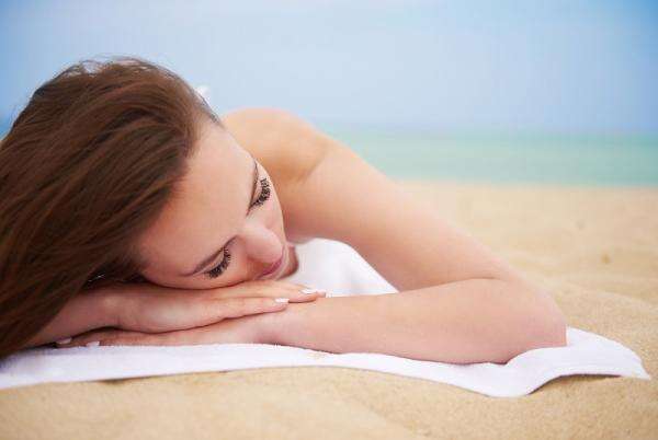 Kapan Waktu Terbaik untuk Tanning? Kenali Risikonya! Kapan Waktu Terbaik untuk Tanning? Kenali Risikonya!