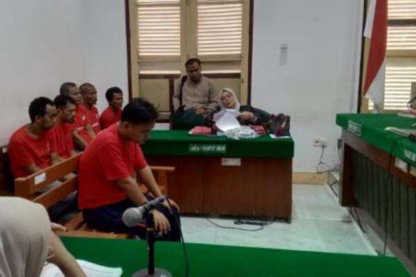 Bakar Rumah dan Curi Emas Hakim PN Medan, Mantan Sopir Divonis 6 Tahun Penjara Bakar Rumah dan Curi Emas Hakim PN Medan, Mantan Sopir Divonis 6 Tahun Penjara