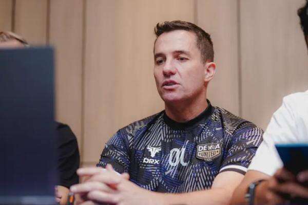 Dewa United di Puncak Klasemen Super League, Osmar Loss Tak Mau Jemawa jelang Lawan Persib Bandung Dewa United di Puncak Klasemen Super League, Osmar Loss Tak Mau Jemawa jelang Lawan Persib Bandung