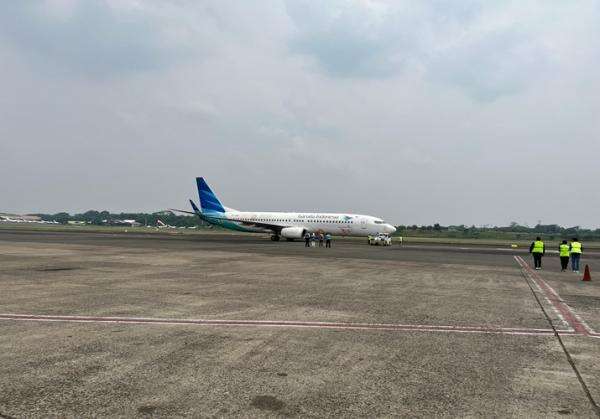 Garuda Indonesia Batalkan Semua Penerbangan Jakarta-Bandung-Lampung hingga Pukul 24.00 WIB Garuda Indonesia Batalkan Semua Penerbangan Jakarta-Bandung-Lampung hingga Pukul 24.00 WIB