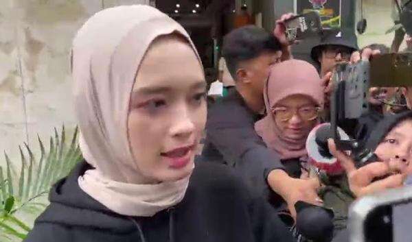Eks Sopir Inara Rusli Jadi Tersangka Kasus Akses Ilegal CCTV, Ditahan 21 Hari Eks Sopir Inara Rusli Jadi Tersangka Kasus Akses Ilegal CCTV, Ditahan 21 Hari