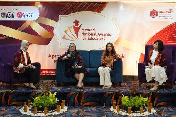 770 Pendidik Ikuti MNAE 2026, 20 Guru dan Kepala Sekolah Raih Penghargaan 770 Pendidik Ikuti MNAE 2026, 20 Guru dan Kepala Sekolah Raih Penghargaan