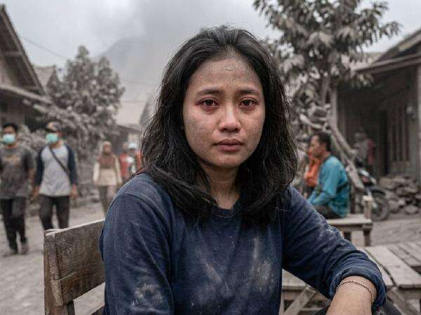 Tak Hanya Saluran Napas, Abu Vulkanik Anak Krakatau Membahayakan Mata hingga Kulit! Tak Hanya Saluran Napas, Abu Vulkanik Anak Krakatau Membahayakan Mata hingga Kulit!