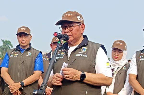 Pramono Prioritaskan Proyek Jalan Sejajar Rel Pasar Minggu, Lahan Dibebaskan Tahun Ini Pramono Prioritaskan Proyek Jalan Sejajar Rel Pasar Minggu, Lahan Dibebaskan Tahun Ini