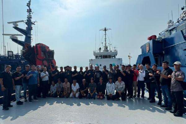Bawa 1,6 Ton Sabu Cair, Kapal Berbendera Tanzania Ditangkap di Perairan Bengkalis Bawa 1,6 Ton Sabu Cair, Kapal Berbendera Tanzania Ditangkap di Perairan Bengkalis