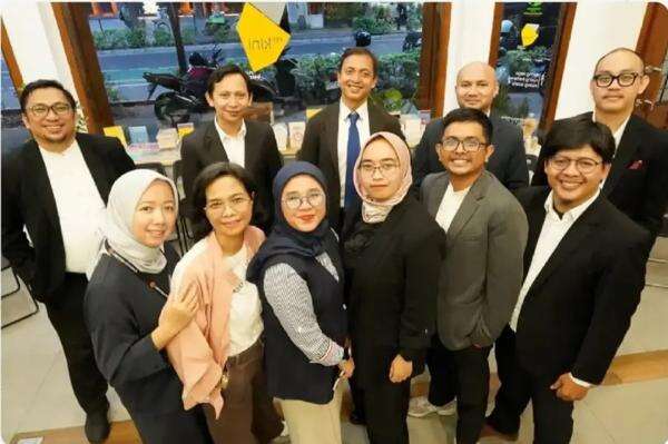 Kabinet Bayangan Bisa Jadi Wadah Riset dan Evaluasi Kebijakan Pemerintah Kabinet Bayangan Bisa Jadi Wadah Riset dan Evaluasi Kebijakan Pemerintah