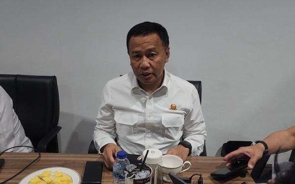Kemenhub Usul Truk ODOL Dikenai Denda Rp5 Miliar hingga Pidana Penjara 5 Tahun Kemenhub Usul Truk ODOL Dikenai Denda Rp5 Miliar hingga Pidana Penjara 5 Tahun