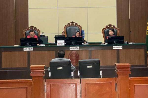 Refly Harun Cecar Lechumanan: Siapa yang Dihasut Roy Suryo soal Ijazah Jokowi? Refly Harun Cecar Lechumanan: Siapa yang Dihasut Roy Suryo soal Ijazah Jokowi?