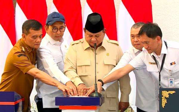 Prabowo Resmikan Revitalisasi Stasiun Tawang Semarang, Bangunan Peninggalan Belanda Sejak 1914 Prabowo Resmikan Revitalisasi Stasiun Tawang Semarang, Bangunan Peninggalan Belanda Sejak 1914