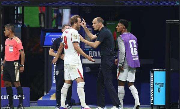 Trump Semprot Tuchel: Kane Kok Jadi Bek? Trump Semprot Tuchel: Kane Kok Jadi Bek?