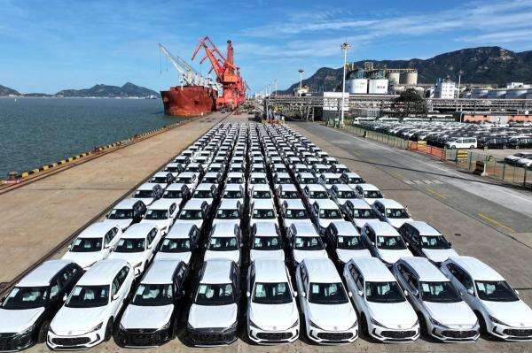 Eropa Batasi Impor Mobil Hybrid China hingga 350.000 Unit Eropa Batasi Impor Mobil Hybrid China hingga 350.000 Unit