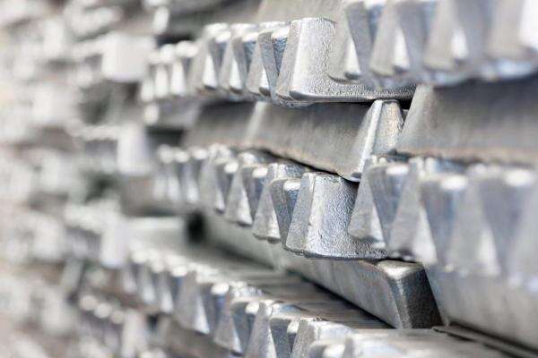 Proyek Bauksit dan Alumina Rusal di Indonesia Masih Dini, Dampak ke Saham Dinilai Terbatas Proyek Bauksit dan Alumina Rusal di Indonesia Masih Dini, Dampak ke Saham Dinilai Terbatas