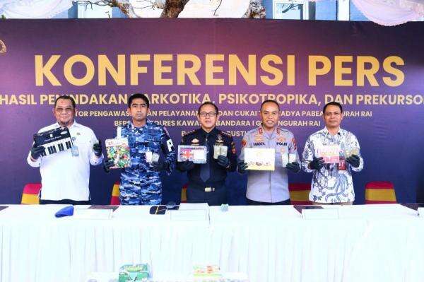 Bea Cukai Ngurah Rai Gagalkan Penyeludupan Narkotika dari India, Barang Bukti 10 Kg Ganja Bea Cukai Ngurah Rai Gagalkan Penyeludupan Narkotika dari India, Barang Bukti 10 Kg Ganja
