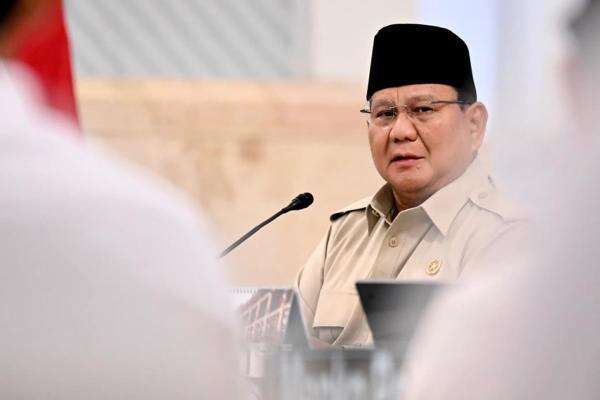 Prabowo Heran Rakyat Masih Banyak yang Miskin, tapi Masih Bisa Tersenyum Prabowo Heran Rakyat Masih Banyak yang Miskin, tapi Masih Bisa Tersenyum