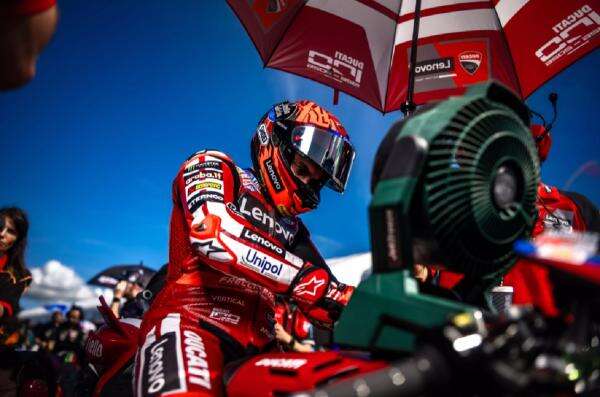Pengakuan Mengejutkan Marc Marquez Usai MotoGP Inggris 2026: Tak Bisa Kontrol Lengan Kanan! Pengakuan Mengejutkan Marc Marquez Usai MotoGP Inggris 2026: Tak Bisa Kontrol Lengan Kanan!