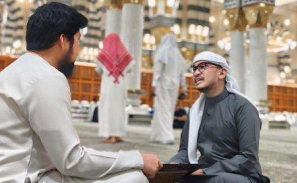 Ruben Onsu Cerita Rutinitas Selama Umrah: Cuma Kamar dan Masjidil Haram Ruben Onsu Cerita Rutinitas Selama Umrah: Cuma Kamar dan Masjidil Haram