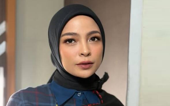 Banyak Korban, Tantri Kotak Minta Terduga Pelaku Penipuan Kembalikan Uang Rp10 Miliar Banyak Korban, Tantri Kotak Minta Terduga Pelaku Penipuan Kembalikan Uang Rp10 Miliar