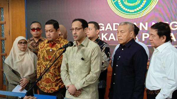 Duplik Jadi Pembelaan Terakhir, Nadiem Sebut Dituntut Lebih Besar dari Teroris Duplik Jadi Pembelaan Terakhir, Nadiem Sebut Dituntut Lebih Besar dari Teroris