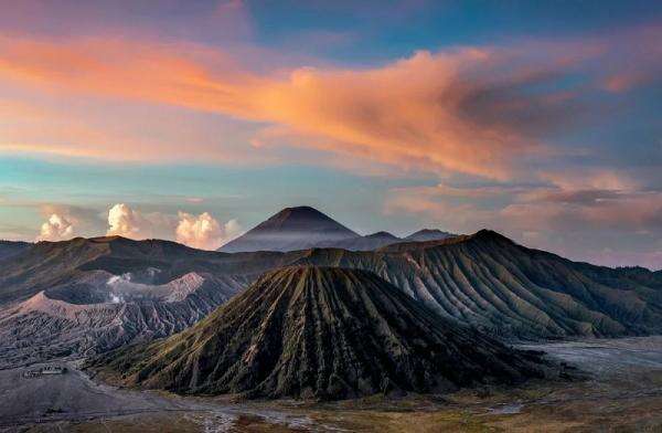 Punya Pesona Memikat, Ini Fakta Menarik Gunung Bromo yang Wajib Kamu Tahu! Punya Pesona Memikat, Ini Fakta Menarik Gunung Bromo yang Wajib Kamu Tahu!