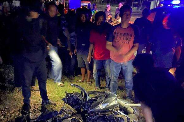 Kronologi 3 Pemotor Tewas di Pelintasan Kebumen, Tertabrak KA Diduga usai Terobos Palang Pintu Kronologi 3 Pemotor Tewas di Pelintasan Kebumen, Tertabrak KA Diduga usai Terobos Palang Pintu