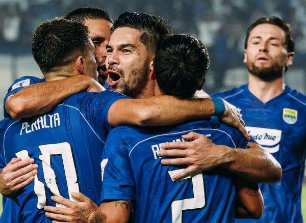 Jadwal Siaran Langsung Persib Bandung vs Persik Kediri di Super League 2026-2027: Adu Taktik di Si Jalak Harupat Jadwal Siaran Langsung Persib Bandung vs Persik Kediri di Super League 2026-2027: Adu Taktik di Si Jalak Harupat